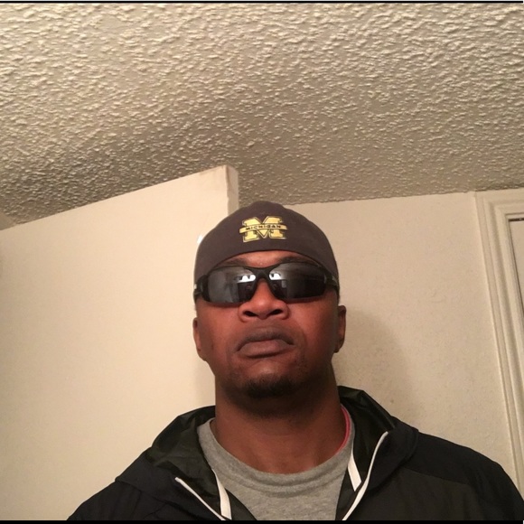 Meet your Posher, Brian michael - Picture 2 of 3